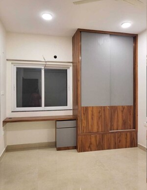 Room in 2 BHK Apartment at Gem Nakshatra, Kokapet – for Rent