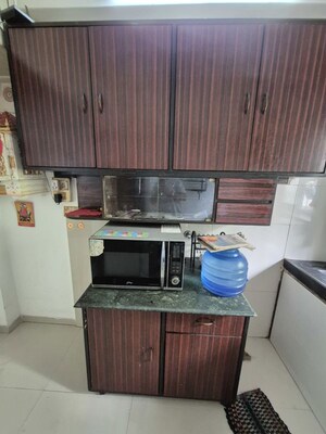 Furnished Amenities in 1 BHK Apartment at Good Luck CHS, Goregaon West – for Rent