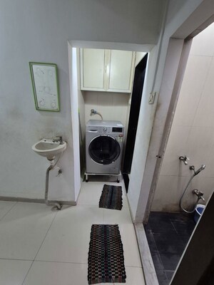  1 BHK Apartment at Good Luck CHS, Goregaon West – for Rent
