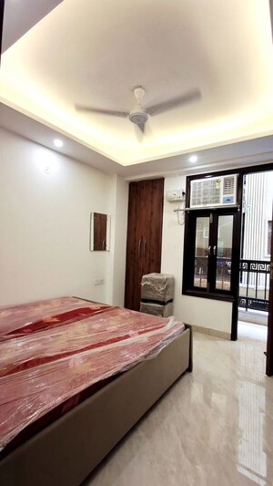 Bedroom in 2 BHK Apartment at Saket – for Rent