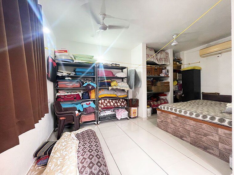 Bedroom, sola 4 Bedroom 225 Sq.Yd. Independent House In Sola Ahmedabad 10685414