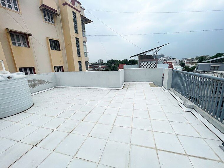 Balcony, sola 4 Bedroom 225 Sq.Yd. Independent House In Sola Ahmedabad 10685414