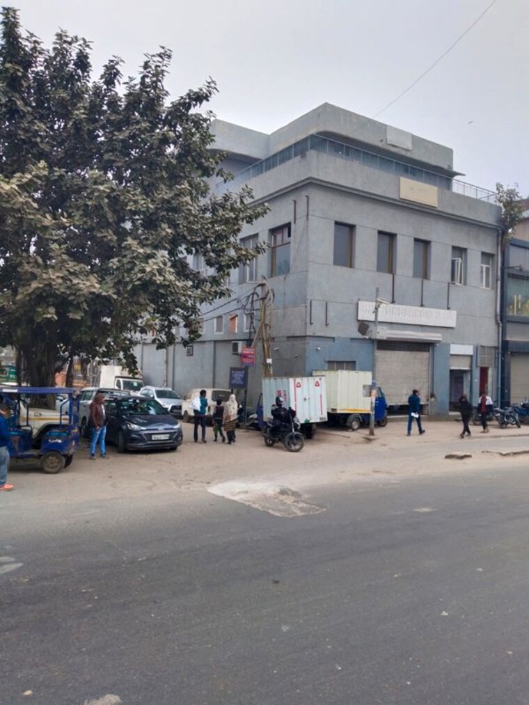  Parking, pahar ganj Commercial Shop 3000 Sq.Ft. In Pahar Ganj Delhi 10685243