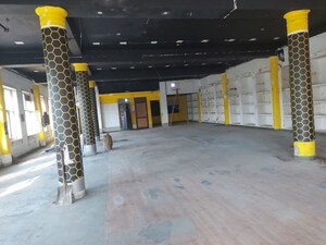Parking in  Shop at Pahar Ganj – for Rent