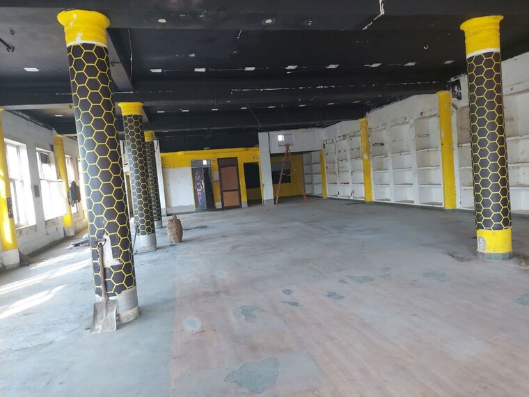  Parking, pahar ganj Commercial Shop 3000 Sq.Ft. In Pahar Ganj Delhi 10685243