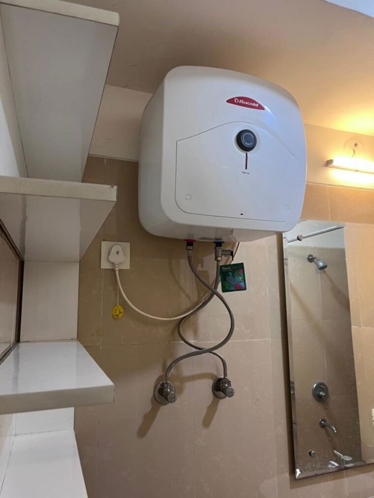 Bathroom, emaar-emerald-estate 3 Bedroom 1395 Sq.Ft. Apartment In Sector 65 Gurgaon 10685425