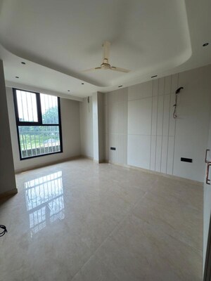 Room in 2 BHK Apartment at M3M Heights, Sector 65 – for Rent