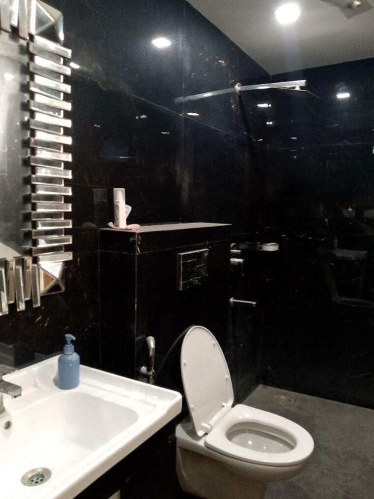 Bathroom, sector 56 4 Bedroom 2350 Sq.Ft. Builder Floor In Sector 56 Gurgaon 10685451