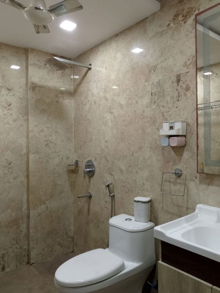 Bathroom, sector 56 4 Bedroom 2350 Sq.Ft. Builder Floor In Sector 56 Gurgaon 10685451