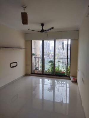 Room in 2 BHK Apartment at The Wadhwa Anmol Fortune, Goregaon West – for Rent