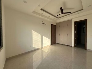 Room in 4 BHK Apartment at Conscient Heritage Max, Sector 102 – for Sale