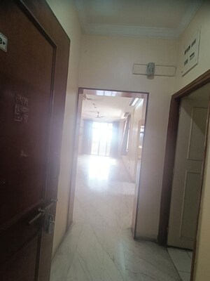 Building Lobby in 2.5 BHK Apartment at Sharada Oxford Classic, Wanowrie – for Rent
