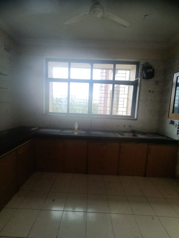 Kitchen, sharada-oxford-classic 2.5 Bedroom 1250 Sq.Ft. Apartment In Wanowrie Pune 10685470