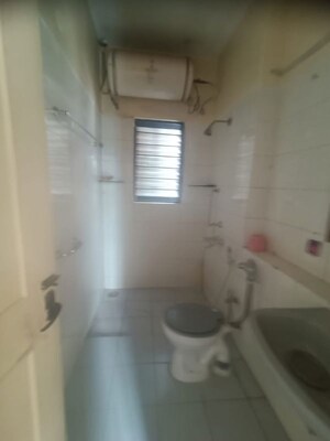 Bathroom in 2.5 BHK Apartment at Sharada Oxford Classic, Wanowrie – for Rent