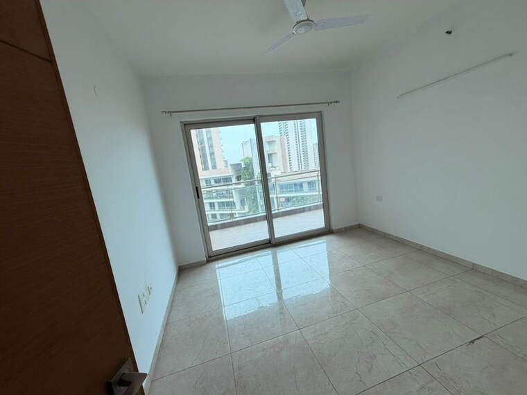 Room, tata-gurgaon-gateway 3 Bedroom 2215 Sq.Ft. Apartment In Sector 112 Gurgaon 10685487