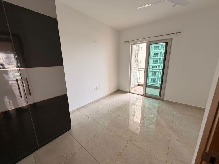 Room, tata-gurgaon-gateway 3 Bedroom 2215 Sq.Ft. Apartment In Sector 112 Gurgaon 10685487
