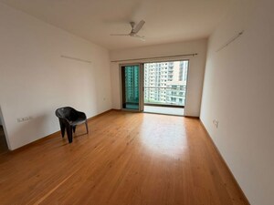 Room in 3 BHK Apartment at Tata Gurgaon Gateway, Sector 112 – for Rent
