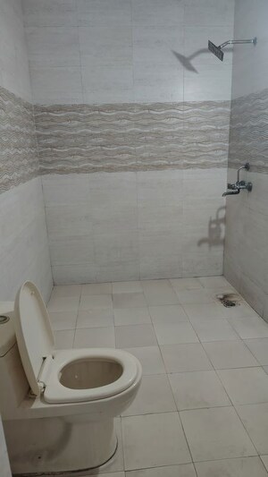 Bathroom in 3.5 BHK Villa at Sector 23 – for Rent