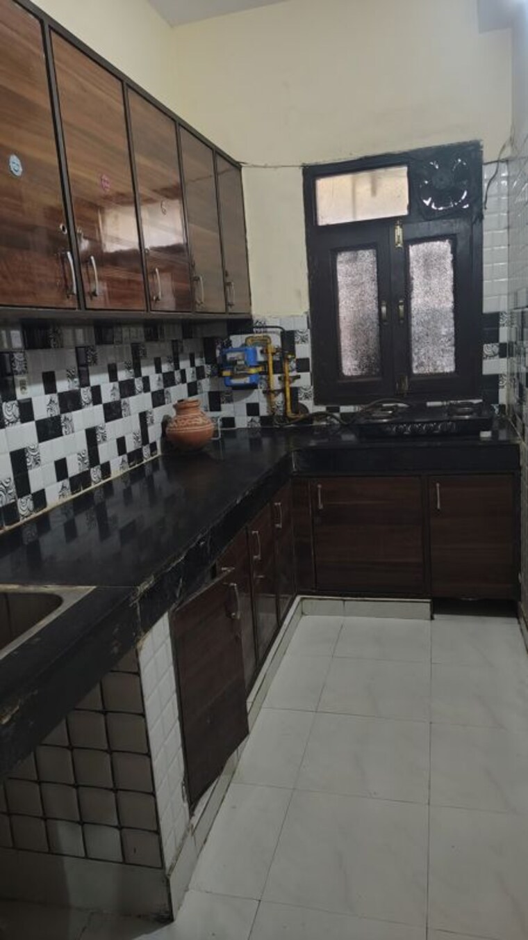 Kitchen, sector 23 3.5 Bedroom 1710 Sq.Ft. Villa In Sector 23 Gurgaon 10685498