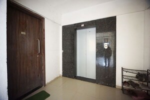 Room in 2 BHK Apartment at Ravinanda Trinity, Wagholi – for Sale