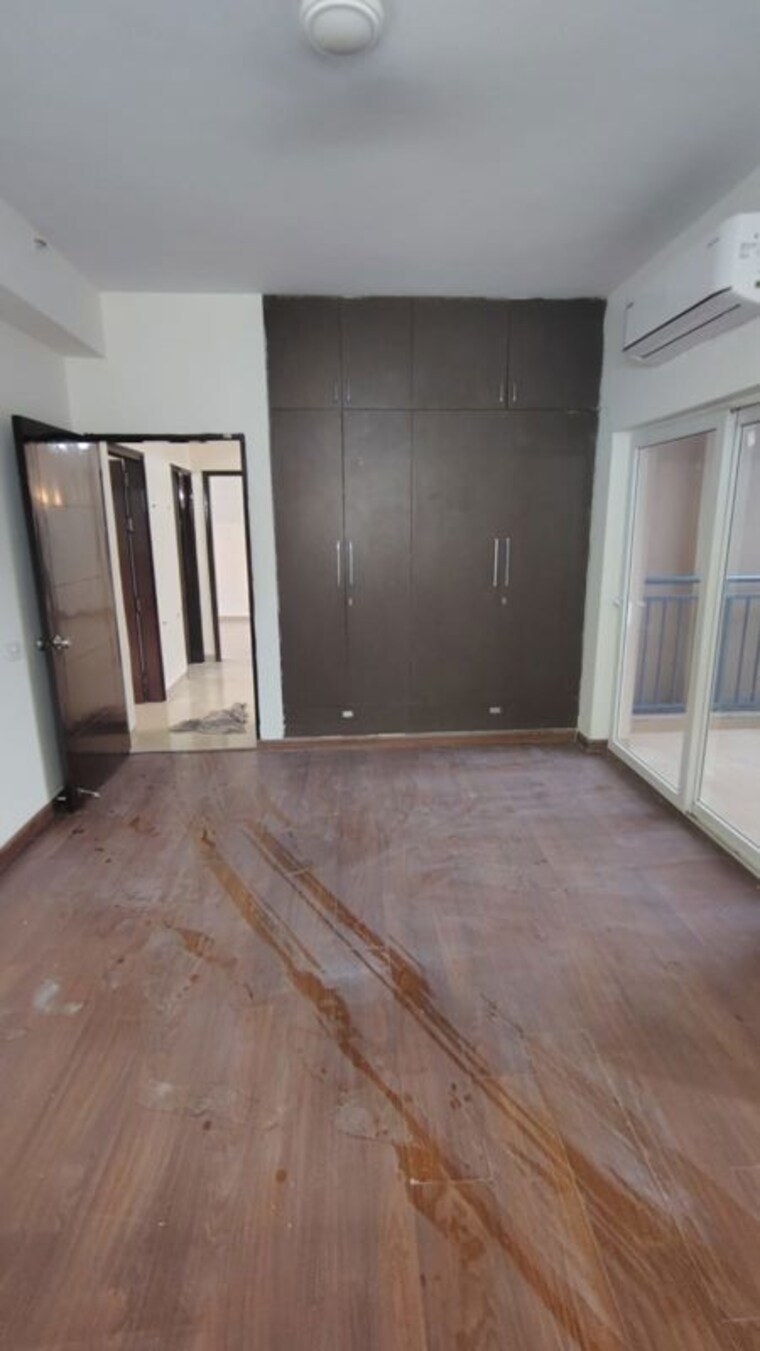 Room, spaze-privy 3 Bedroom 1930 Sq.Ft. Apartment In Sector 72 Gurgaon 10685519