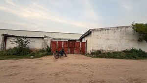  Warehouse For Rent in Mansarovar