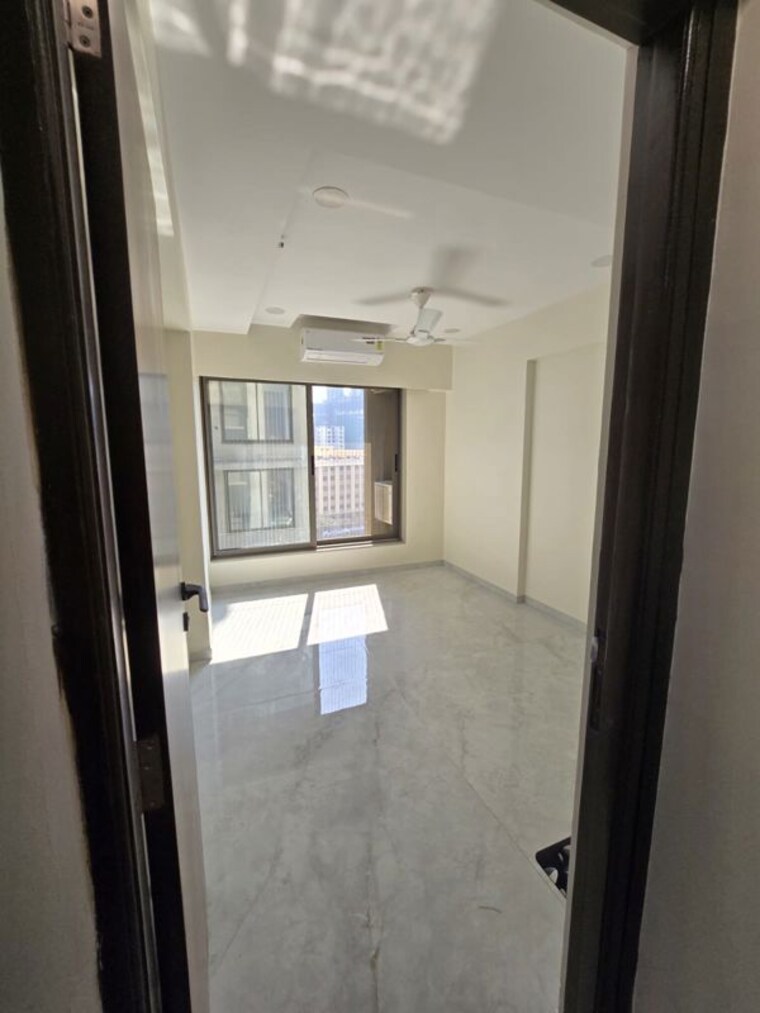 Room, gurukrupa-nirmalam 3 Bedroom 900 Sq.Ft. Apartment In Bandra East Mumbai 10685495