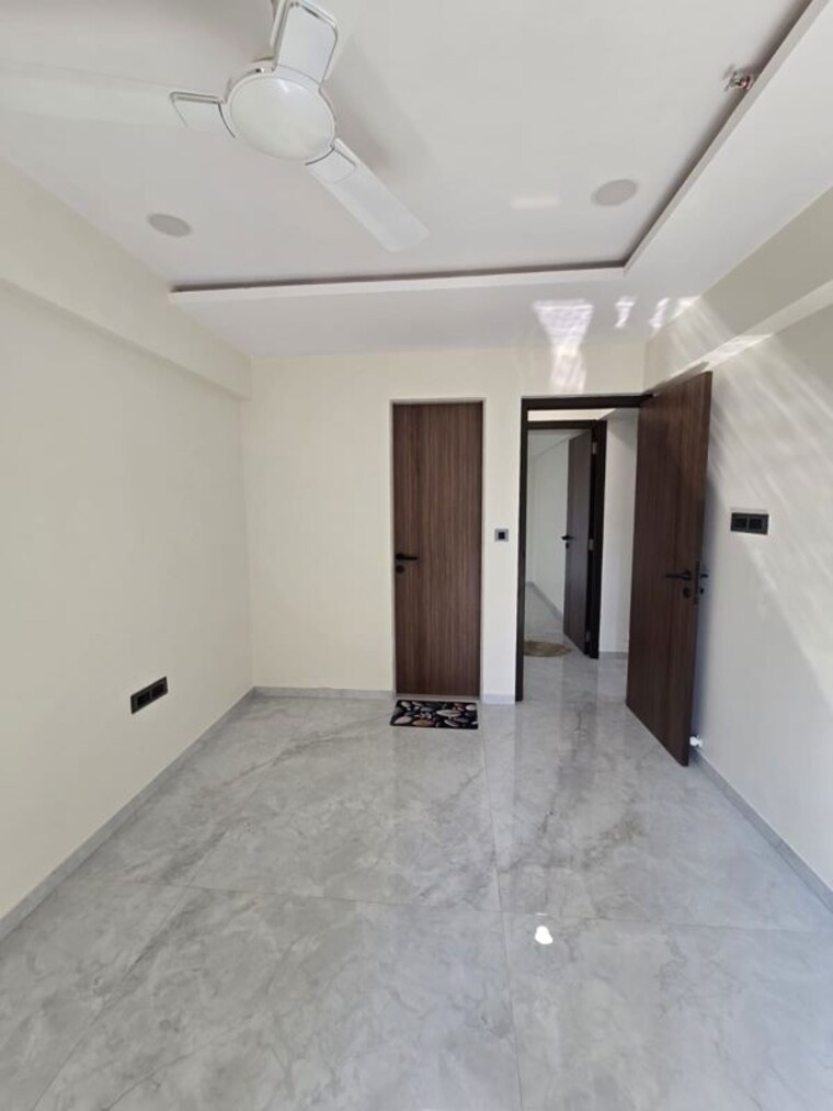 Room, gurukrupa-nirmalam 3 Bedroom 900 Sq.Ft. Apartment In Bandra East Mumbai 10685495