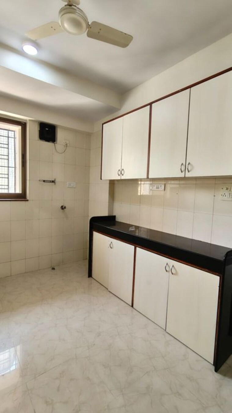 Kitchen, powai-lake-heights 2 Bedroom 998 Sq.Ft. Apartment In Powai Mumbai 10685555