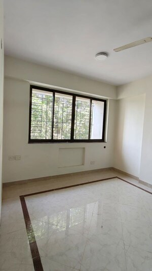 Room in 2 BHK Apartment at Powai Lake Heights, Powai – for Rent