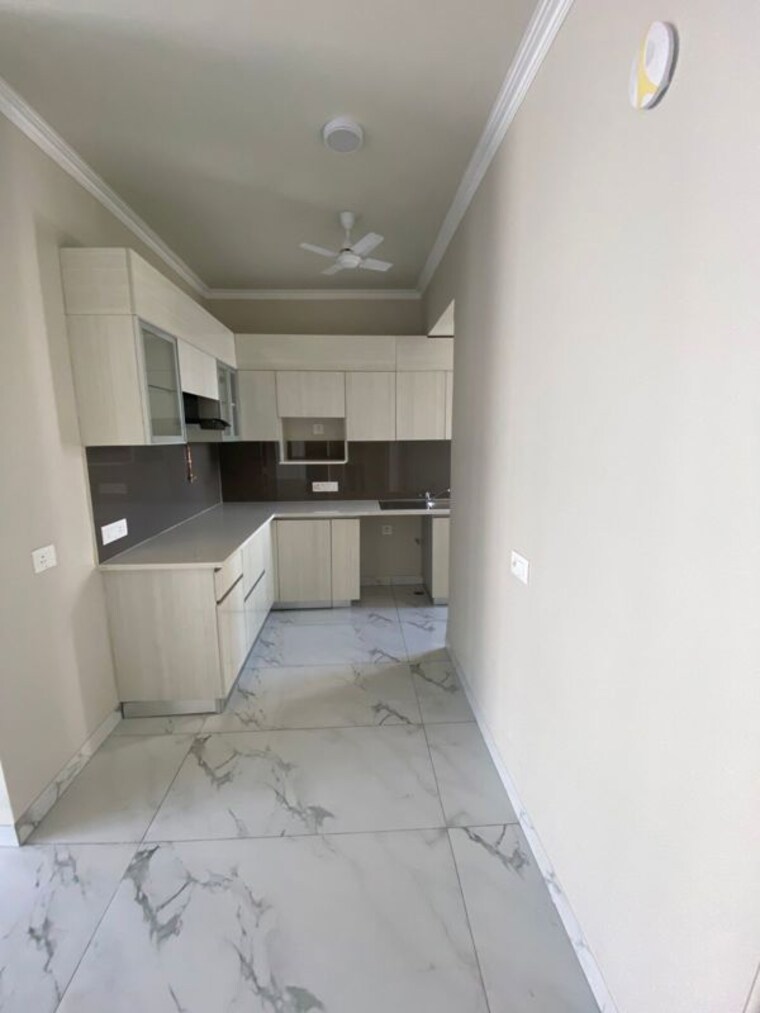 Kitchen, central-park-flower-valley 2.5 Bedroom 1210 Sq.Ft. Builder Floor In Sohna Sector 33 Gurgaon 10685539