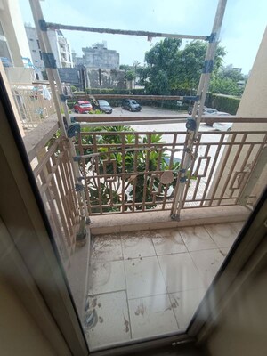Balcony in 2 BHK Apartment at Shree Vardhman Mantra, Sector 67 – for Rent