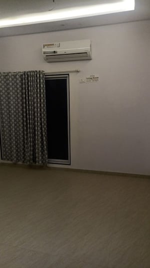 Room in 1 BHK Apartment at Mauli Pride, Malad East – for Sale
