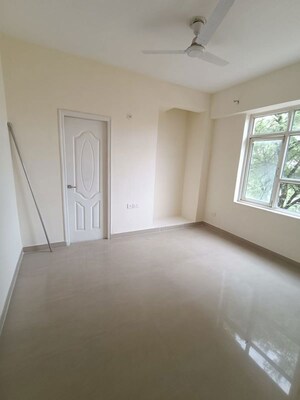 Room in 2 BHK Apartment at Shree Vardhman Mantra, Sector 67 – for Rent