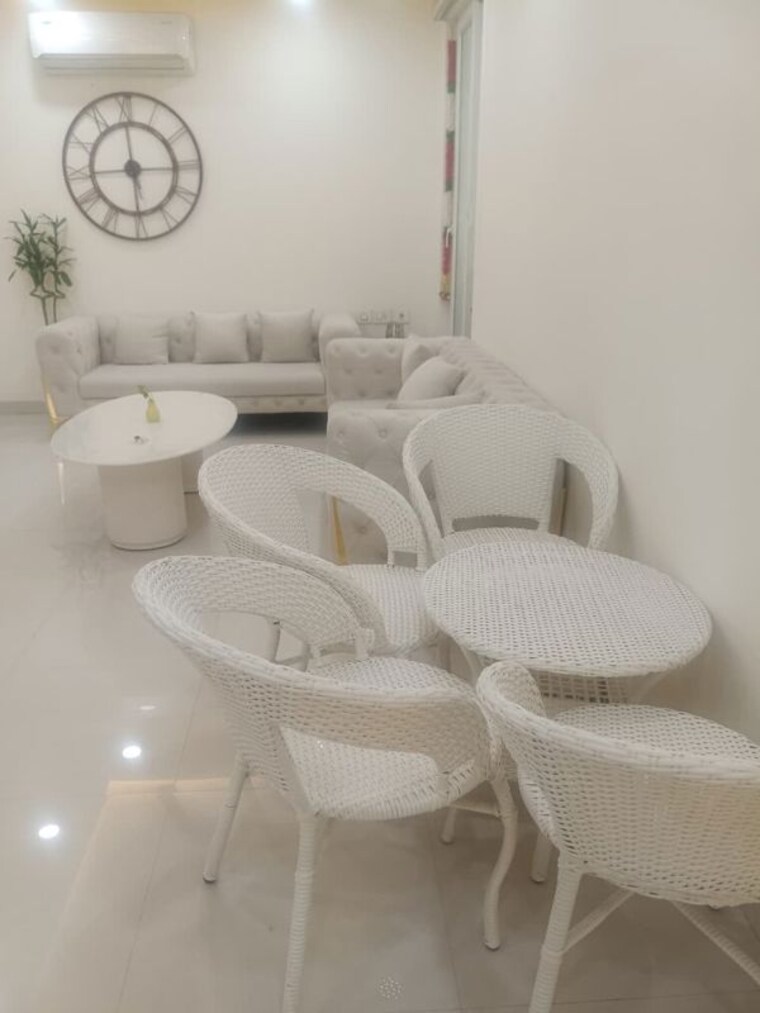 Room, ambala highway 2 Bedroom 1250 Sq.Ft. Apartment In Ambala Highway Zirakpur 10685577