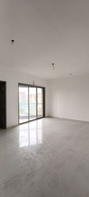 Room in 3 BHK Apartment at Sejal Tower, Goregaon West – for Rent