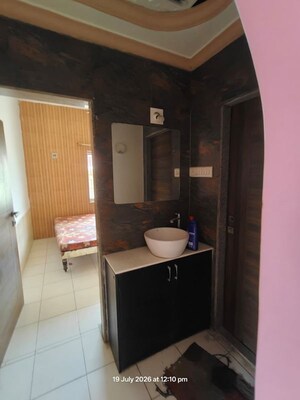 Team Area in 3 BHK Apartment at Thaltej – for Rent