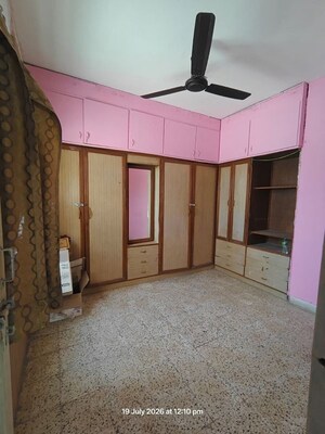 Bedroom in 3 BHK Apartment at Thaltej – for Rent