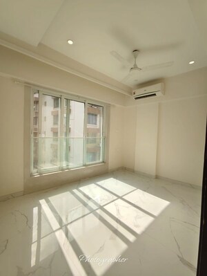 Master Bedroom in 2 BHK Apartment at Elegant Navratnamala CHS, Santacruz East – for Rent
