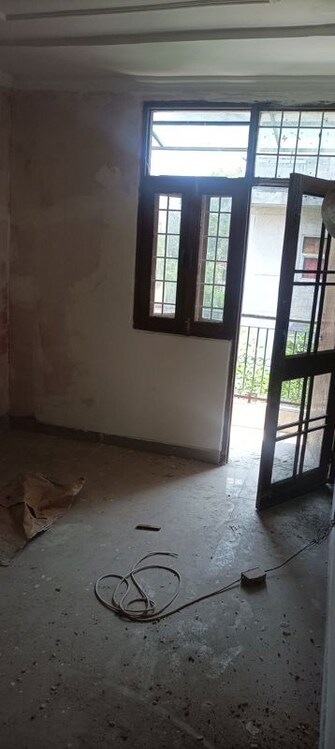 2 BHK 1000 Sq.Ft. Apartment in RWA Jalvayu Vihar