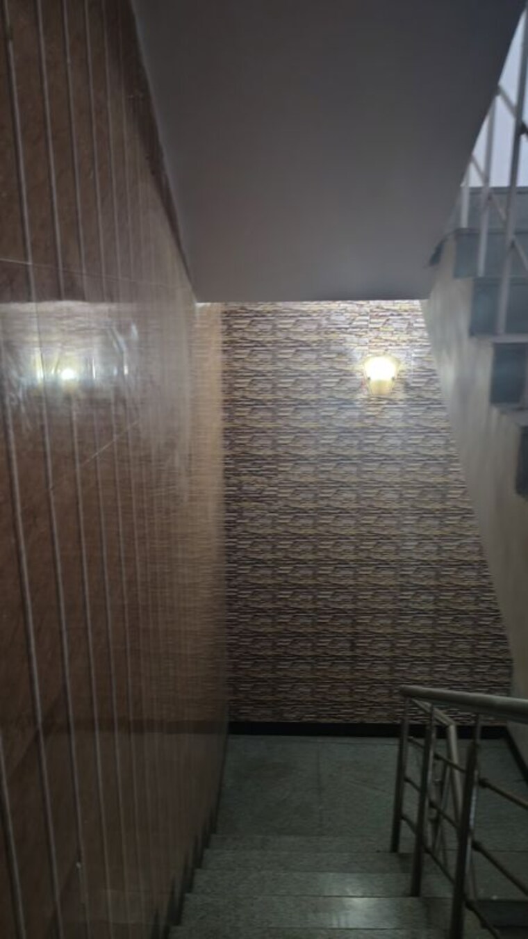 Bathroom, sector 70 6+ Bedroom 310 Sq.Ft. Villa In Sector 70 Noida 10685632