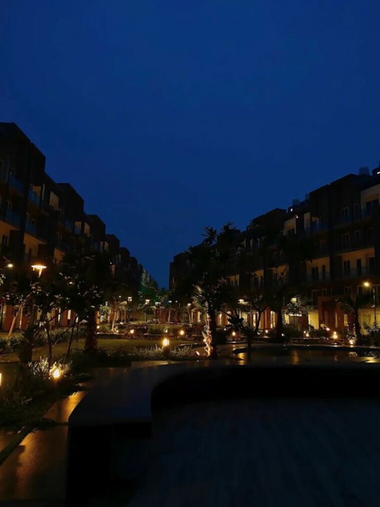 Exterior View, smart-world-orchard 3.5 Bedroom 1630 Sq.Ft. Apartment In Sector 61 Gurgaon 10685645