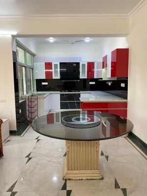Team Area in 2 BHK Builder Floor at Dlf City Phase 3 – for Rent