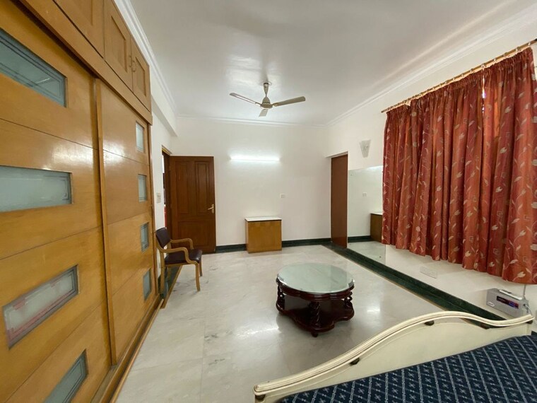 Living Room, dlf city phase 3 2 Bedroom 1200 Sq.Ft. Builder Floor In Dlf City Phase 3 Gurgaon 10685659
