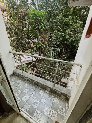 Balcony in 1 RK Independent House at Sector 14 – for Rent
