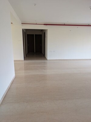 Room in 4 BHK Apartment at Sampoorna Apartments, Chembur – for Rent