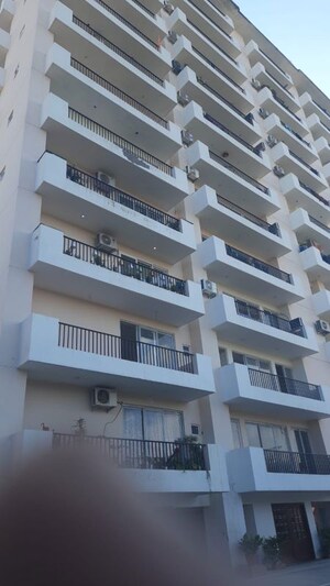 2.5 BHK Apartment For Sale in Arjunganj