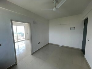 Room in 3 BHK Apartment at Sector 108 – for Rent