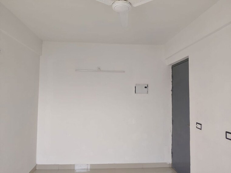 Room, sector 108 3 Bedroom 664 Sq.Ft. Apartment In Sector 108 Gurgaon 10685673
