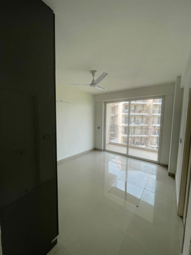 Room, sector 108 3 Bedroom 664 Sq.Ft. Apartment In Sector 108 Gurgaon 10685673